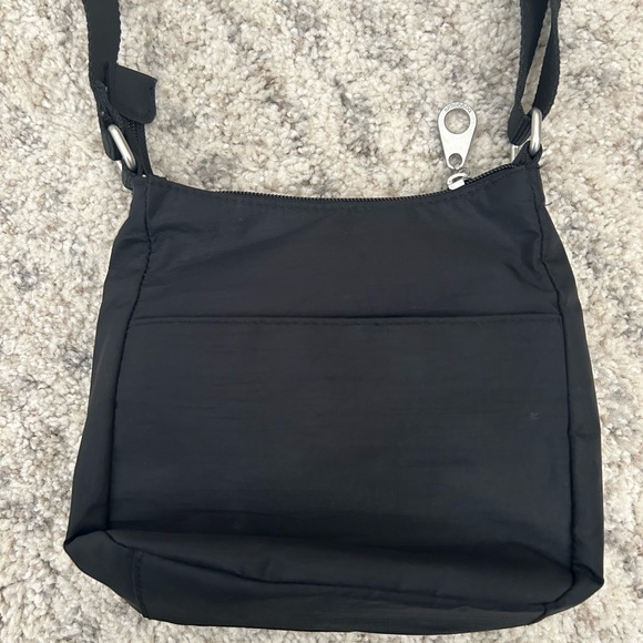 Baggallini Crossbody Joey 8”H 7”L - Picture 2 of 5